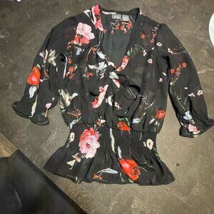 ๐น๐บ Floral Blouse ๐บ๐น